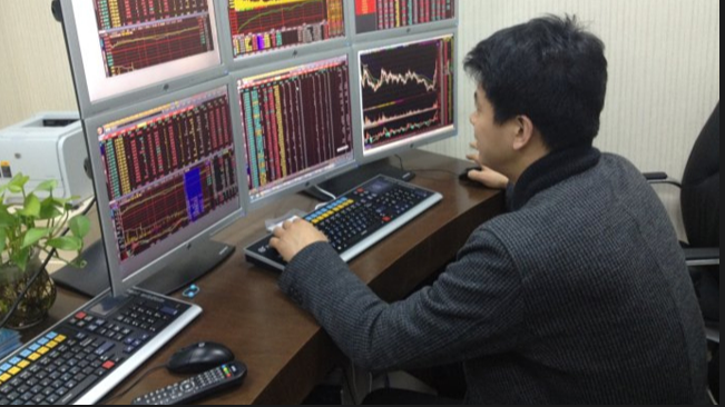 股票配资机构：助力投资者放大收益，谨慎投资，风险自担